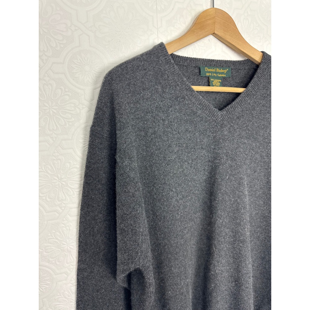Vintage 100% Cashmere Daniel Bishop Mens 2 Ply V-Neck Sweater Charcoal Gray XL - Picture 2 of 6